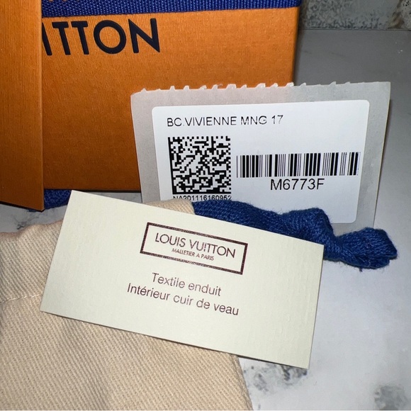 NIB Authentic Louis Vuitton Vivienne bracelet Size 17 M6773F - Picture 11 of 16